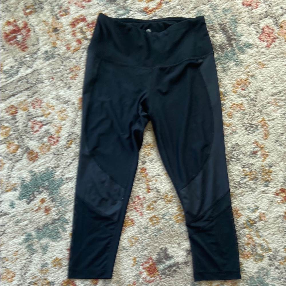 90 Degree By Reflex Black Cropped Leggings